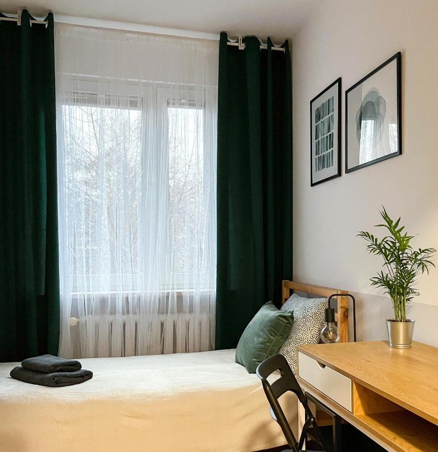Shape&Color Premium Hostel วอร์ซอ ภายนอก รูปภาพ