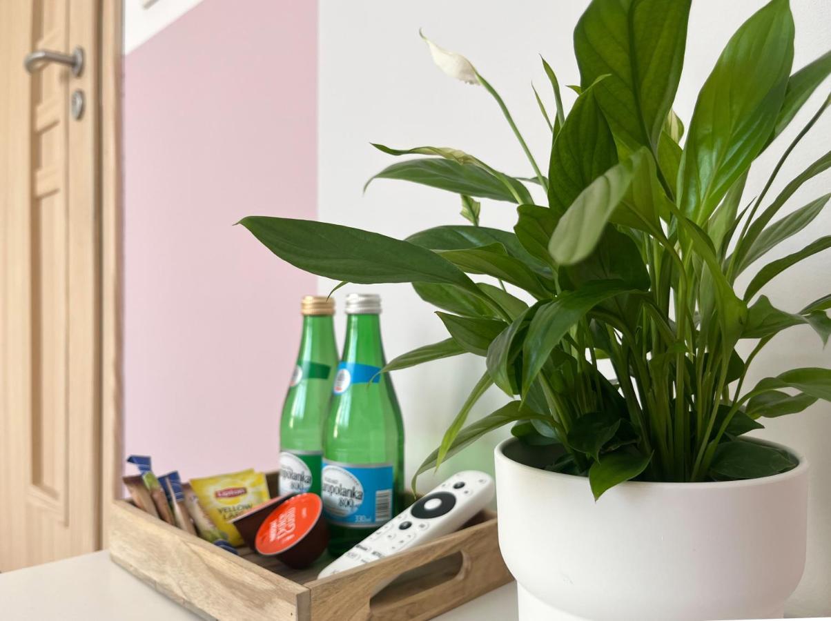 Shape&Color Premium Hostel วอร์ซอ ภายนอก รูปภาพ