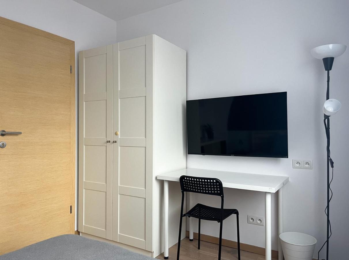 Shape&Color Premium Hostel วอร์ซอ ภายนอก รูปภาพ