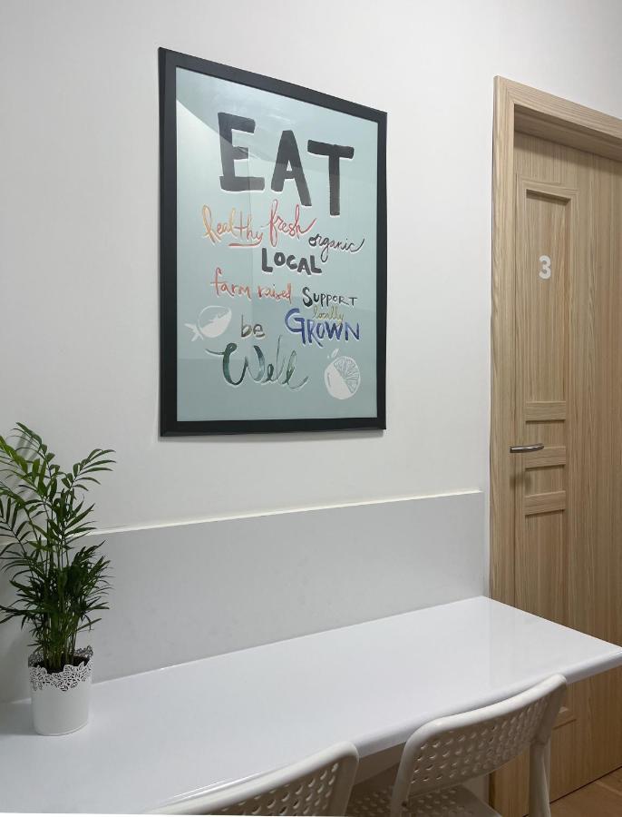 Shape&Color Premium Hostel วอร์ซอ ภายนอก รูปภาพ